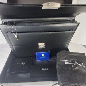 1980's THIERRY MUGLER BUSINESS SET LOCKING BRIEFCASE WALLET PEN SET NIB